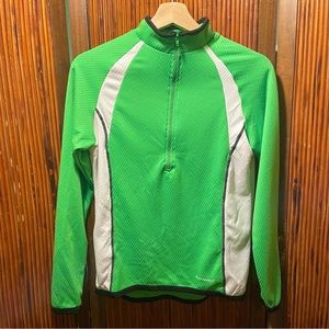 Women’s Performance Zip-Up Mock-neck Longsleeve Shirt .